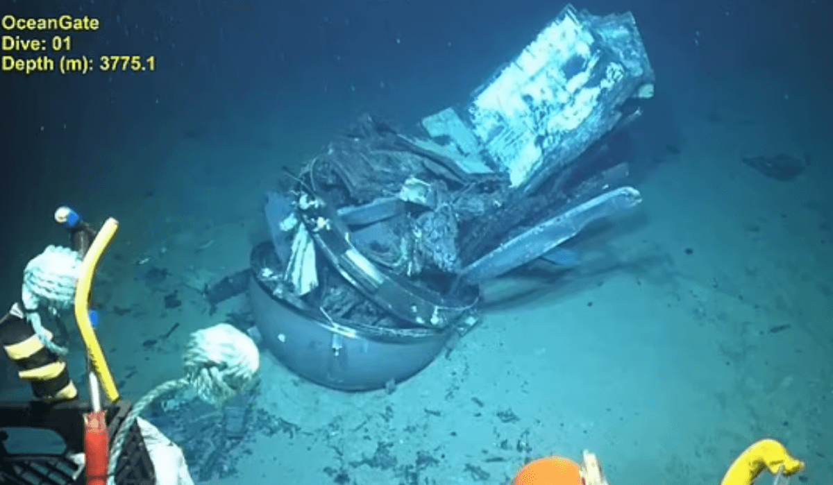 Эксперты назвали причину крушения батискафа Titan во время экспедиции к "Титанику"