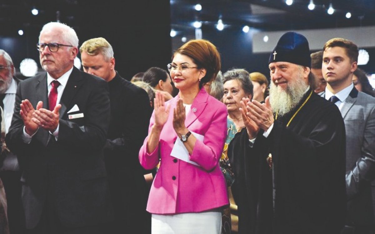 Копию Туринской Плащаницы представили в Астане