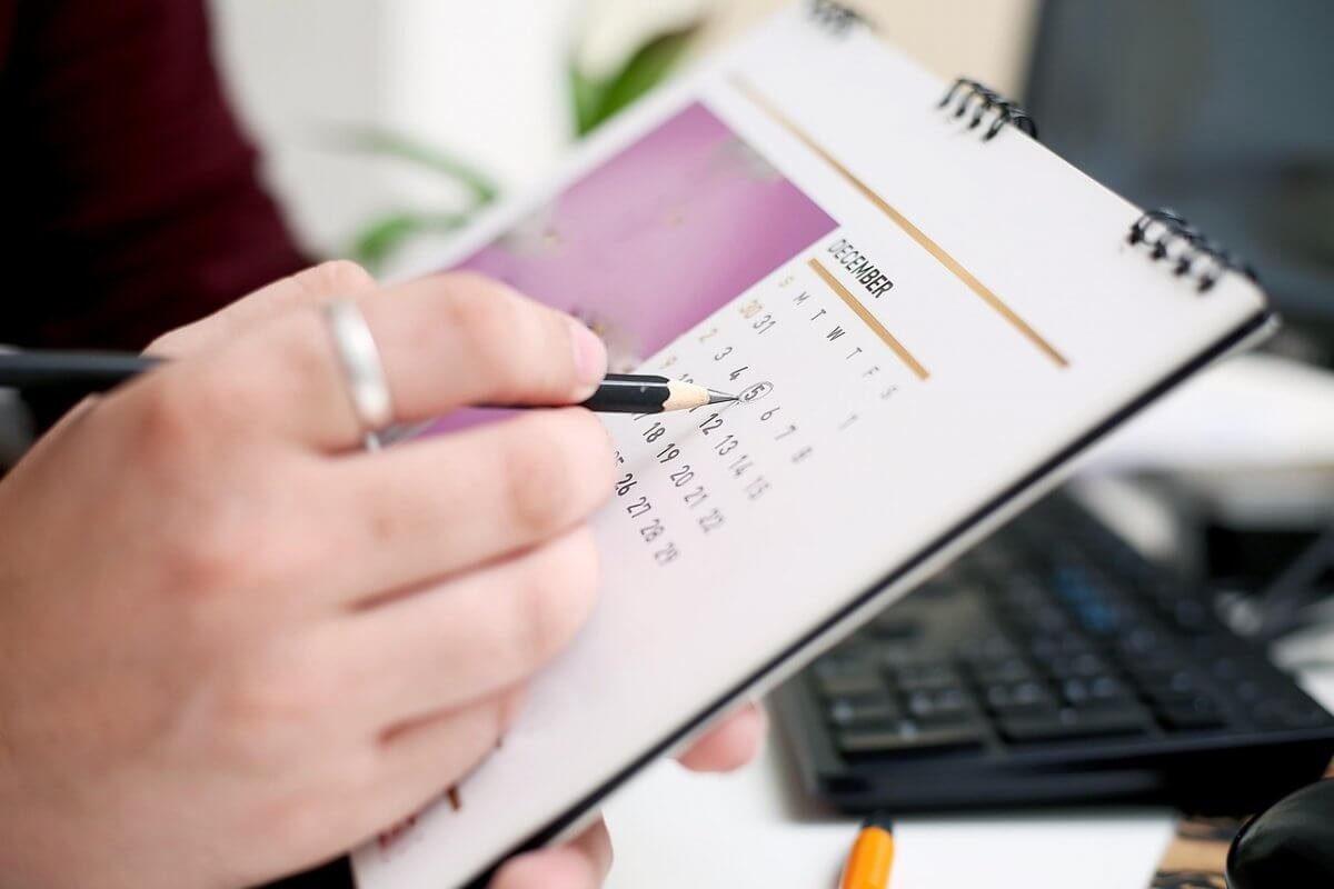 Пять новых профессиональных праздников появились в Казахстане