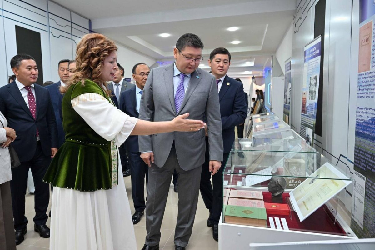 Ceмей принимает международный форум в честь 180-летия Абая