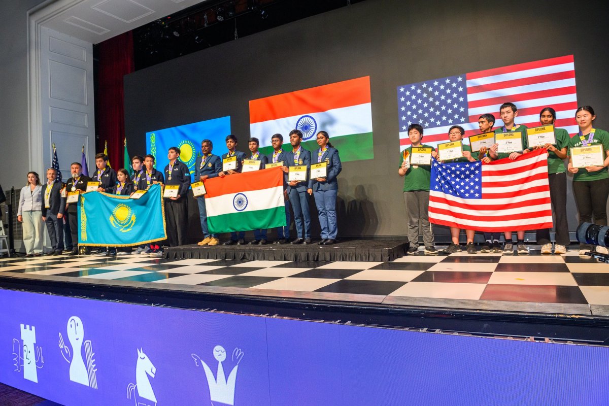 Казахстанские шахматисты завоевали серебро в США