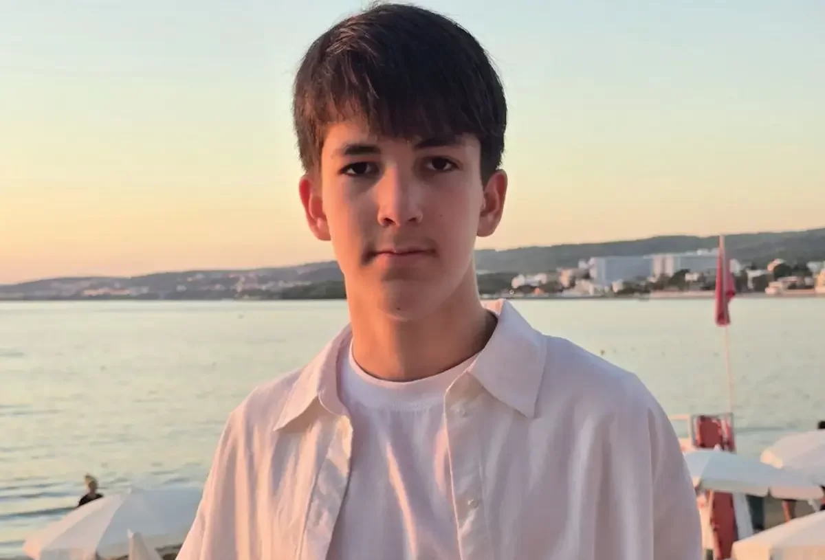 Школьник из Астаны создал устройство для слабовидящих