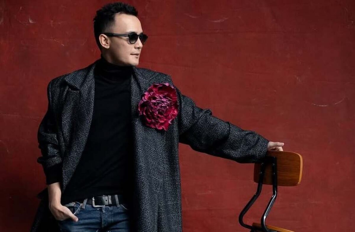 "Просто мама предложила": Али Окапов о неожиданной инициативе Розы Рымбаевой