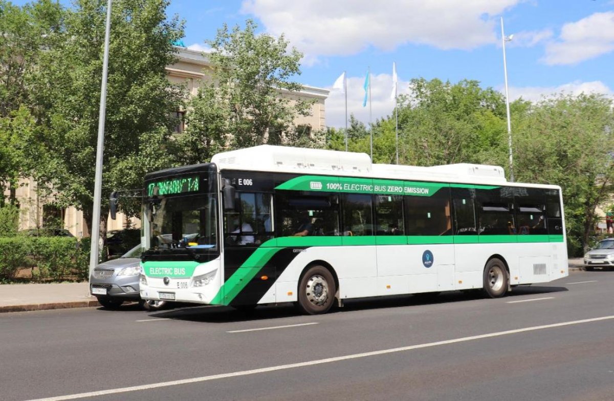 Схемы движения трех автобусов изменили в Астане