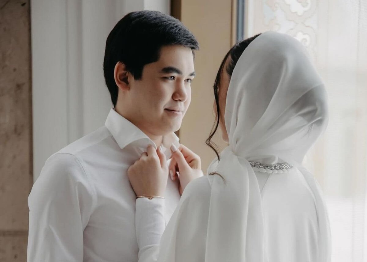 Брат Айжан Байзаковой сообщил о разводе спустя год после свадьбы