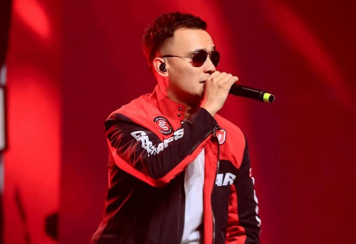 Али Окапов сделал внезапный подарок Мади Рымбаеву