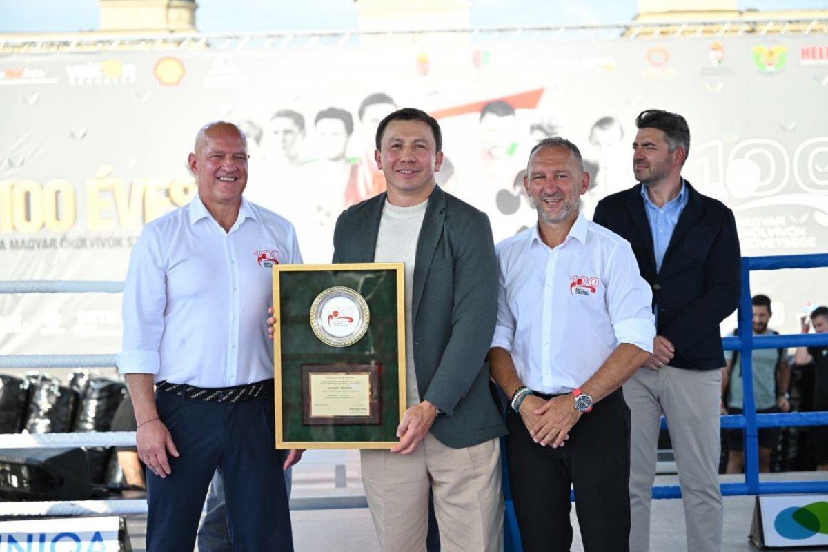 Геннадий Головкин уехал в Венгрию