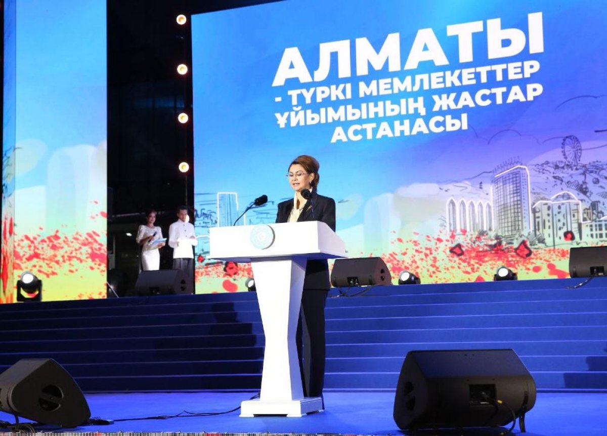 Токаев поздравил участников международного фестиваля молодежи тюркских государств