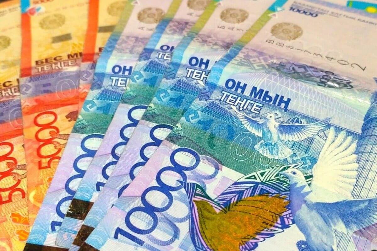 Пенсионер анонимно пожертвовал более 1 млрд тенге на благотворительность