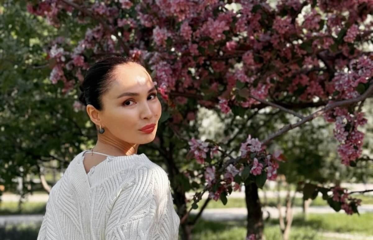 Супруга Кайрата Нуртаса обратилась к поклонникам после рождения ребенка