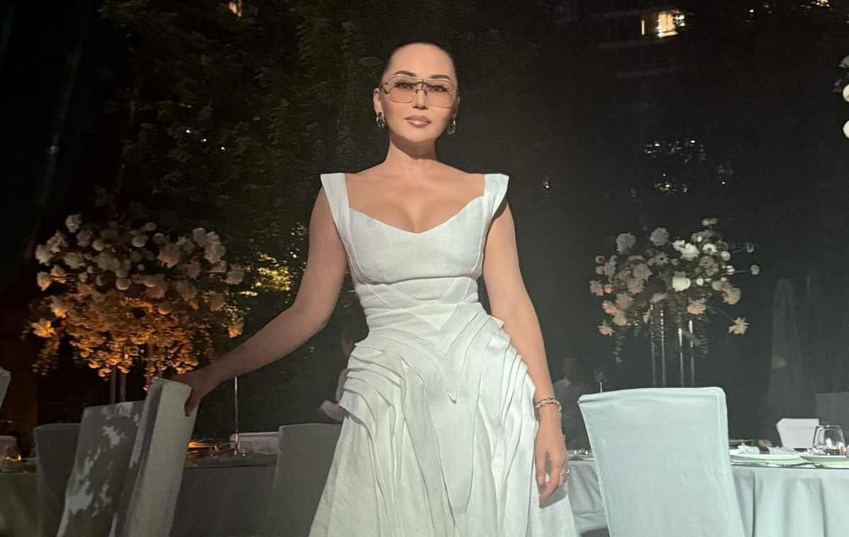 Баян Алагузова опубликовала семейное фото