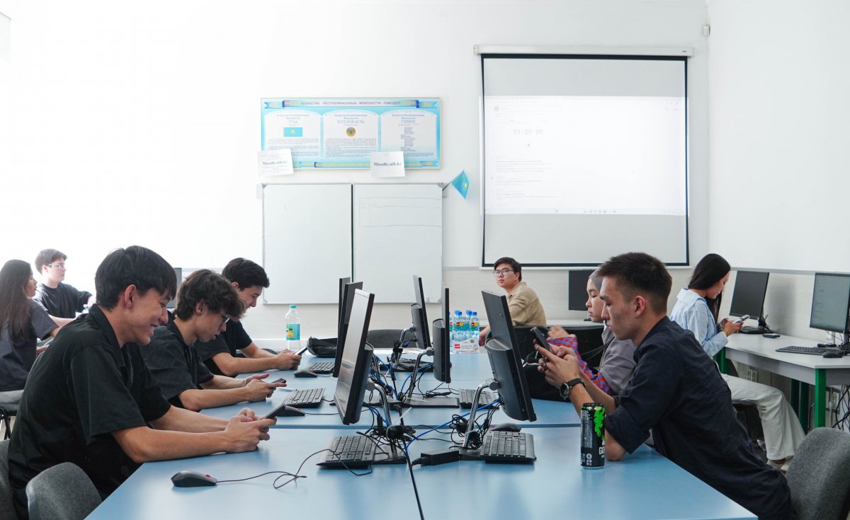 Новый шаг в развитии образования и IT в Казахстане: прошла олимпиада iQ Ұрпақ