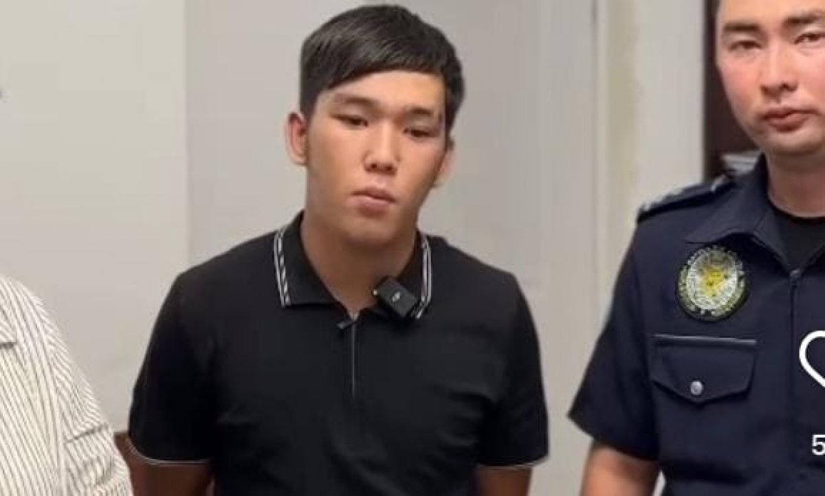 Haзвал полицейских "мусором": подросток из Aктау извинился на камеру