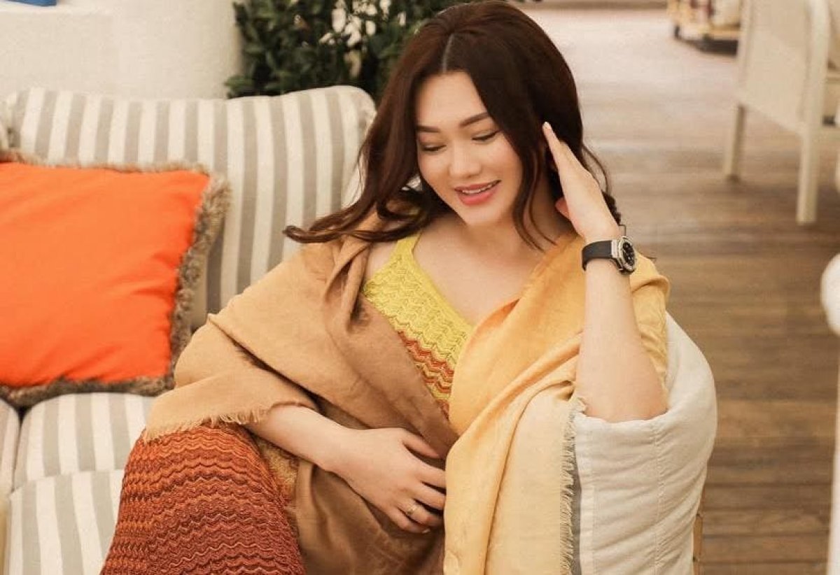 Неожиданный гость побывал в доме Ерке Есмахан