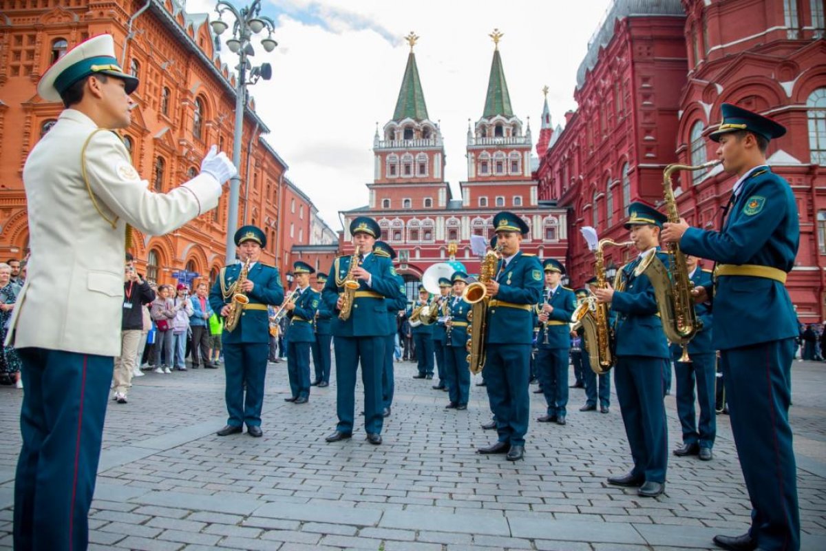 Музыканты Вооруженных сил Казахстана вызвали фурор в Москве