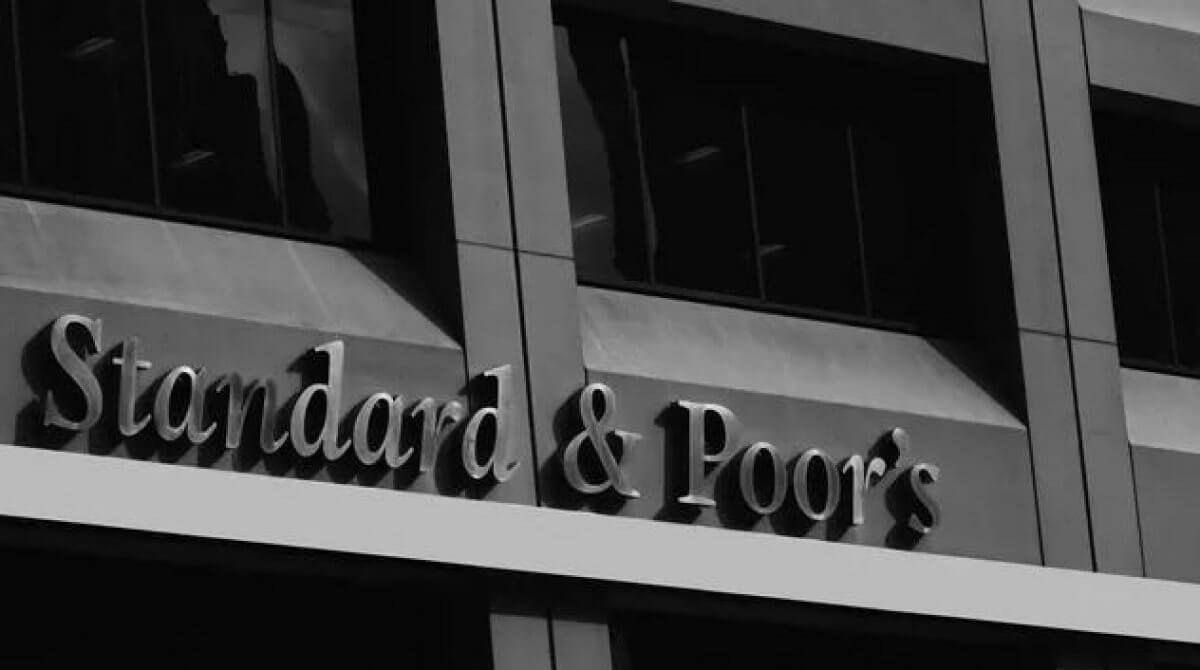S&P улучшило прогноз по Казахстану со стабильного на позитивный