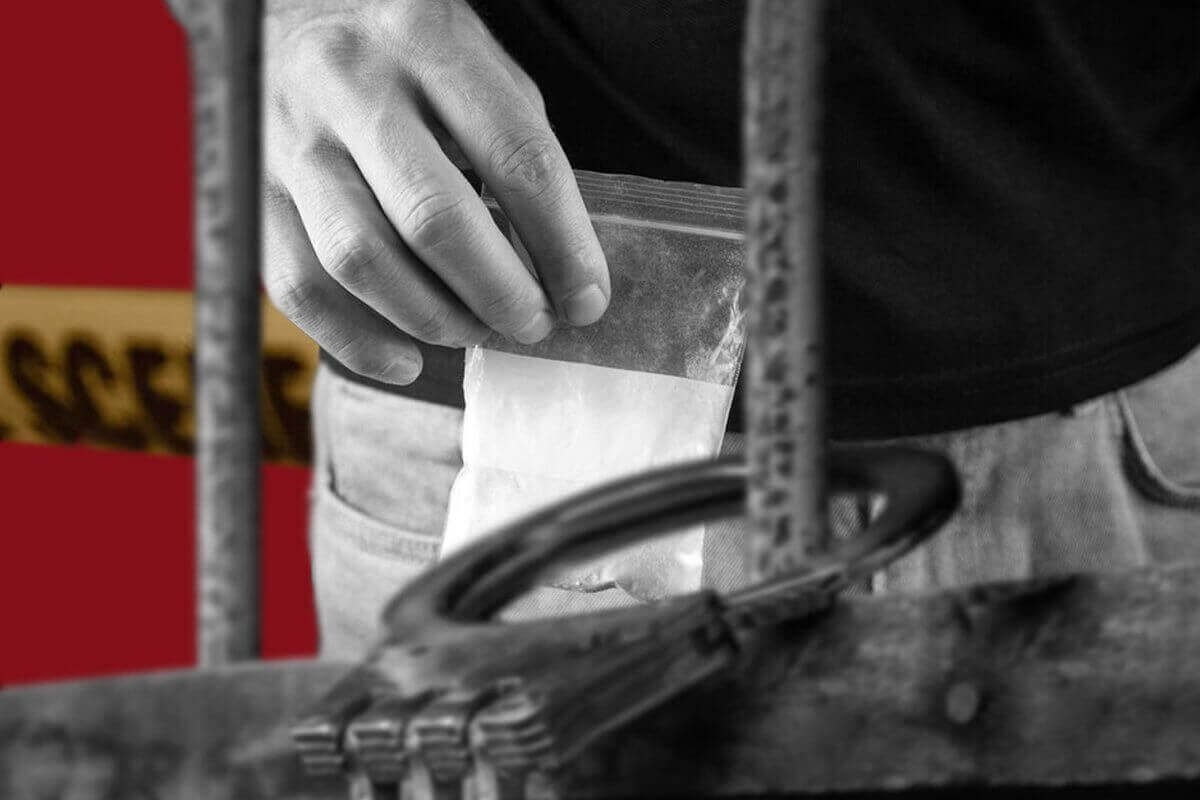 Костанайцы зарабатывали на наркотиках в Telegram