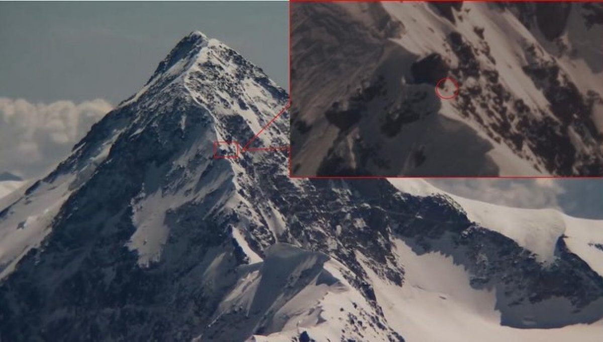 "Признаков жизни не обнаружено": к пику Победы поднялись дроны (ВИДЕО)