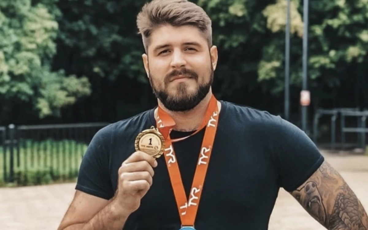 Тренер не доплыл до финиша в Стамбуле: его ищут четвертые сутки