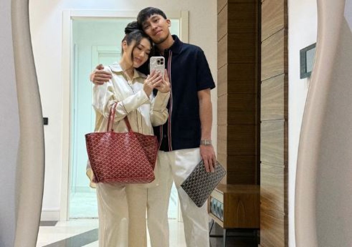 Ерке Есмахан с Raim готовят сына к школе