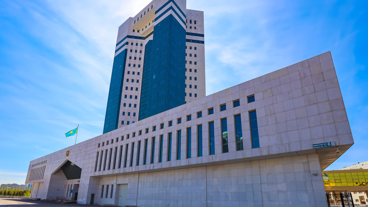 Рост IT-отрасли и стратегия развития ИИ: как реализуется Послание-2024