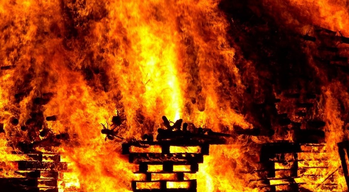 Высотку в центре Газы взорвала армия Израиля