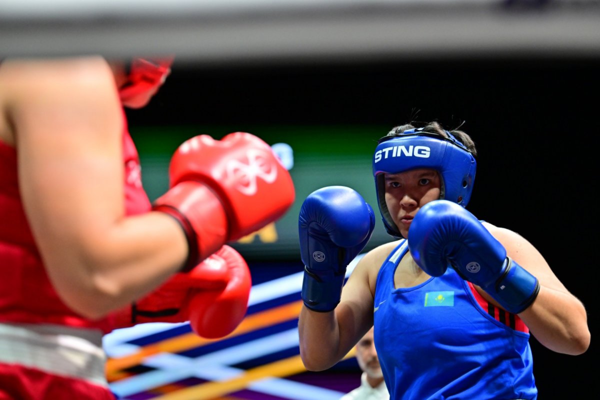 Казахстанка вышла в 1/4 финала чемпионата мира по боксу