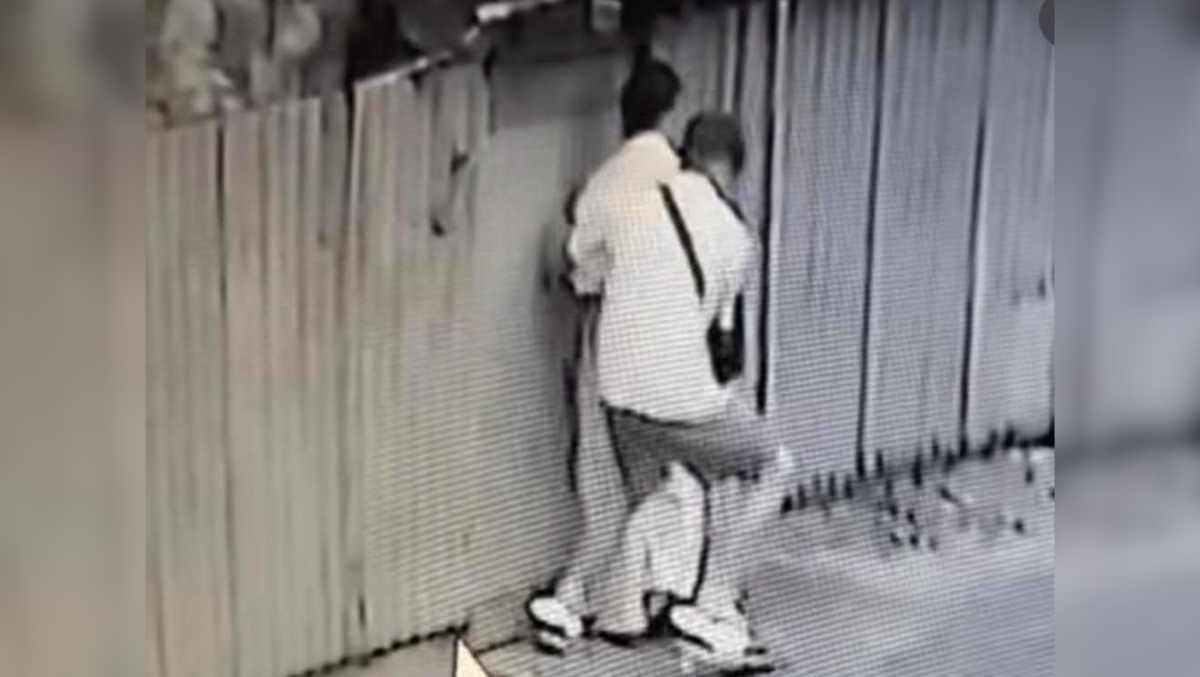 Неизвестный домогался девушки в Алматы: полицейские установили его личность