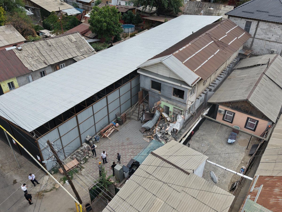 Незаконный банный комплекс попал под снос в Алматы