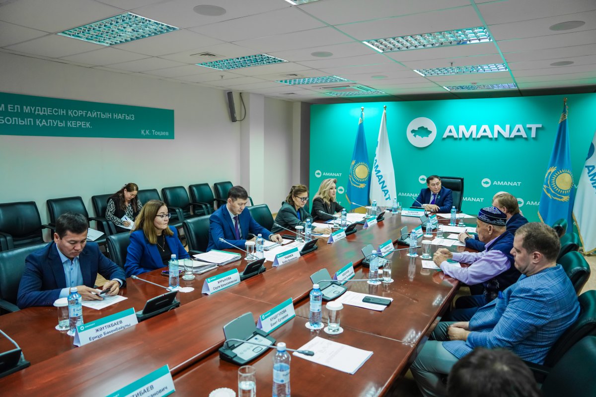 Меры поддержки АПК и борьбу с нелегальным импортом продуктов обсудили в AMANAT