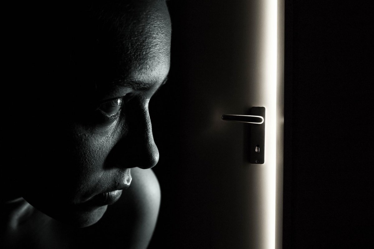 Девочка заявила о насилии со стороны отца в России