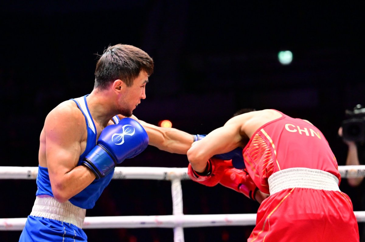 Махмуд Сабырхан завоевал шанс побиться за золото ЧМ по боксу