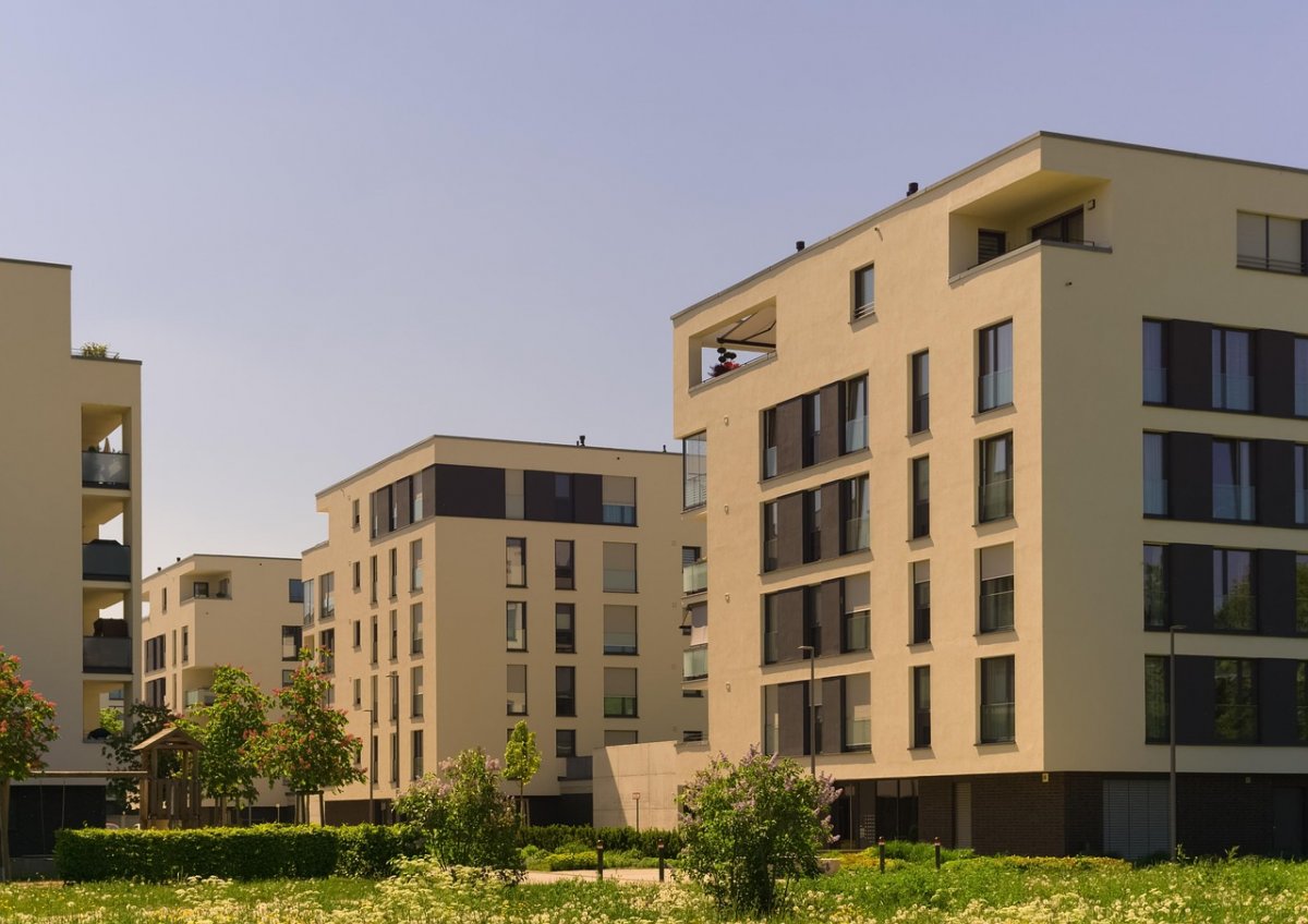 Скандал в Актау: одни и те же квартиры продали разным людям