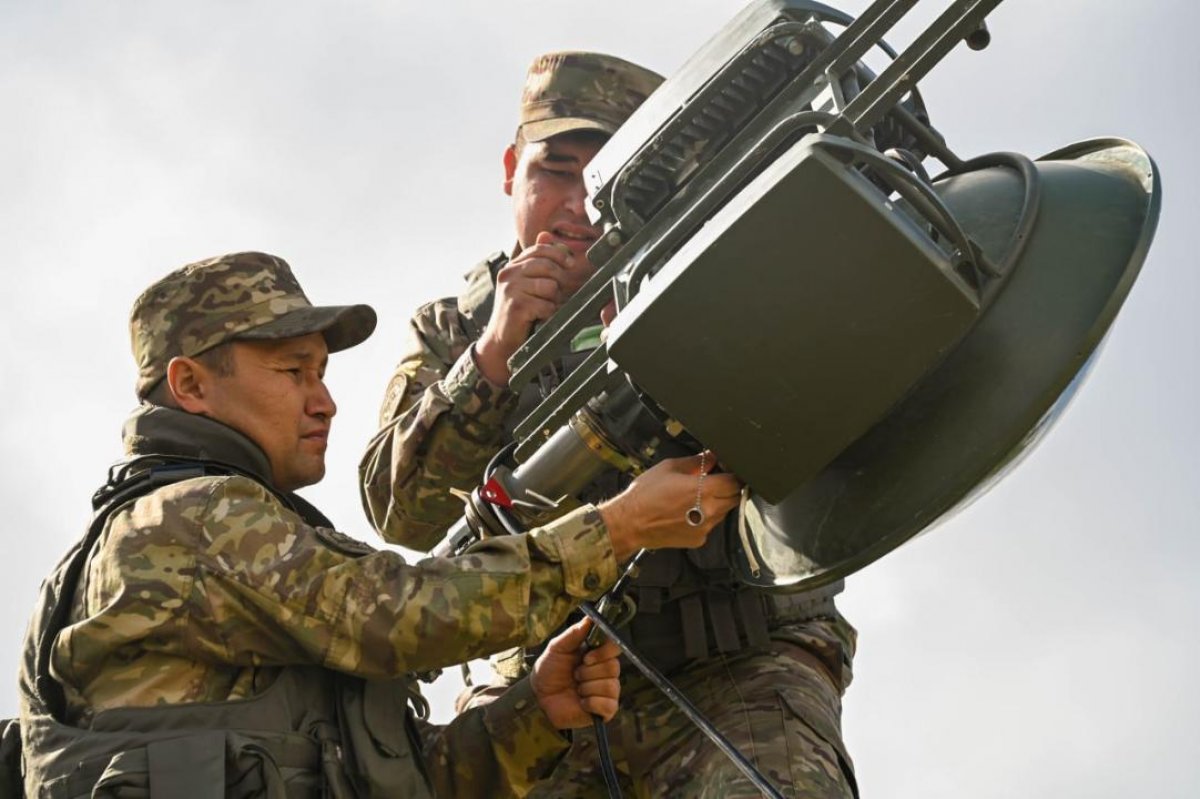 Специальные учения войск связи стартовали в Вооруженных силах РК