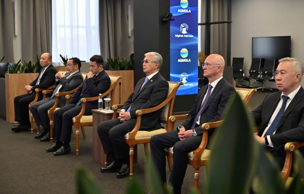 Токаев принял участие в церемонии запуска подачи природного газа в Косшы