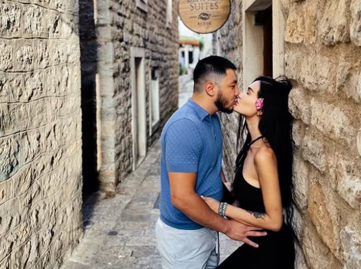 Айжан Байзакова опубликовала фото с округлившимся животом