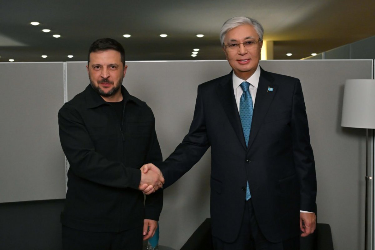 Токаев и Зеленский обсудили вопросы двустороннего сотрудничества