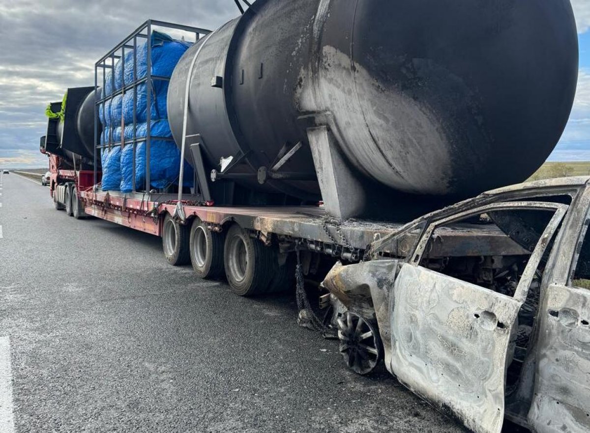 Toyota вспыхнула после удара: в ДТП погибли 5 человек в Павлодарской области