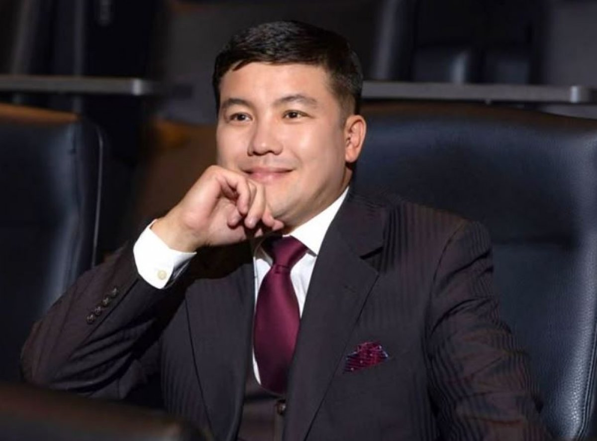 Турсынбек Кабатов прокомментировал "задержание" в массажном салоне