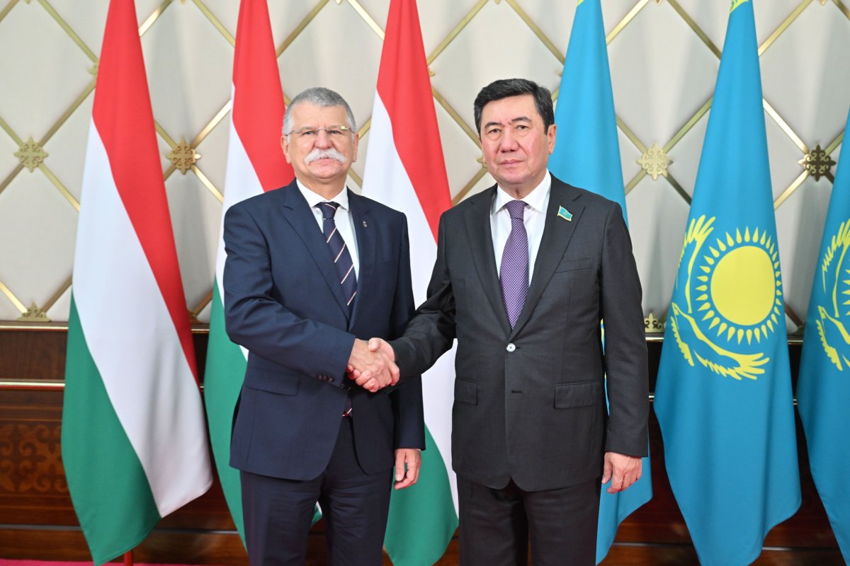 Ерлан Кошанов встретился с председателем Государственного собрания Венгрии