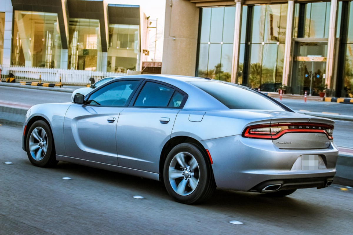 Автосалон продал автомобиль с перекрашенным крылом в СКО