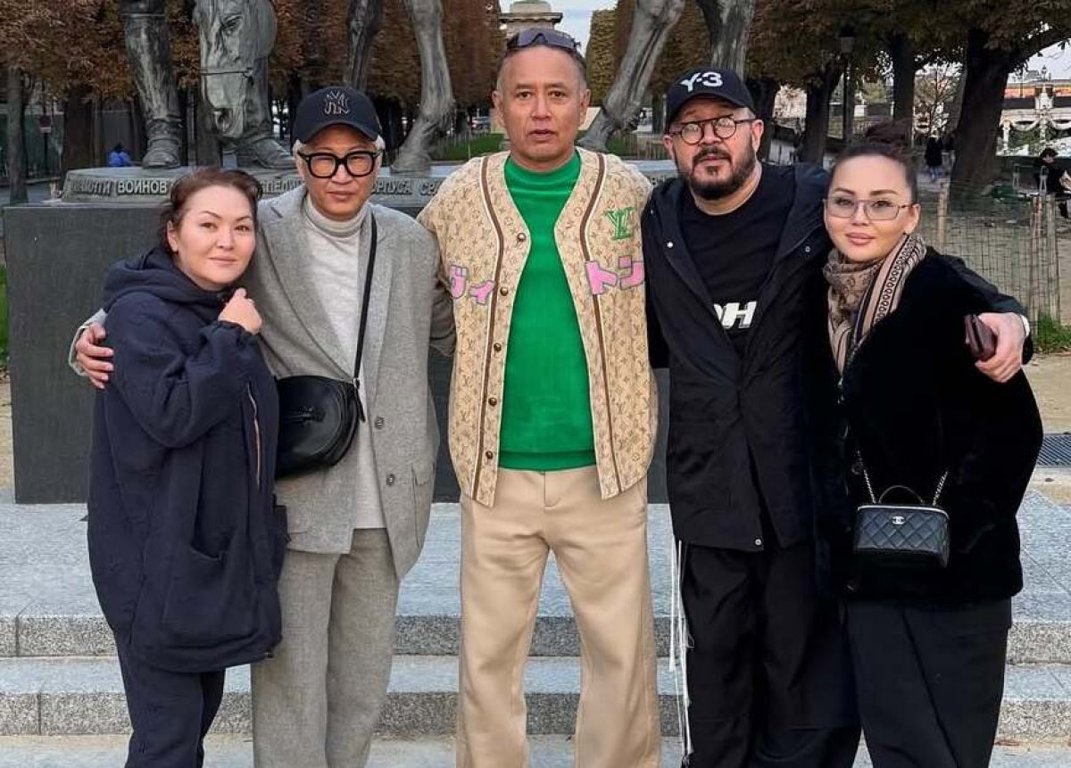 Баян Алагузова наслаждается отдыхом во Франции