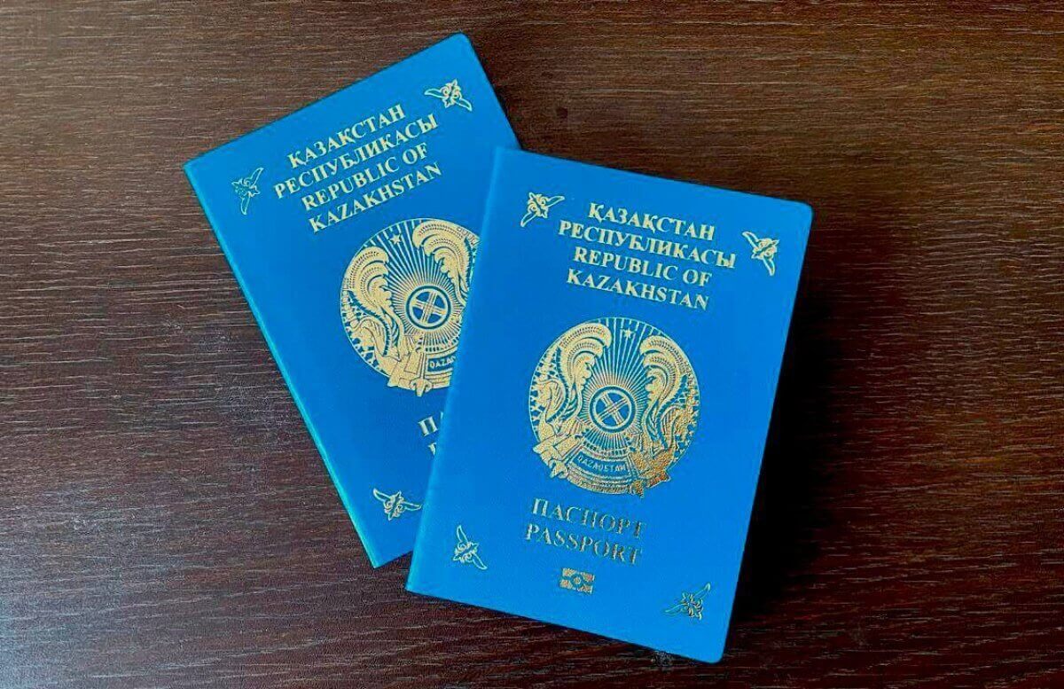 В ЦОНах внедрили сервис доставки готовых документов на дом