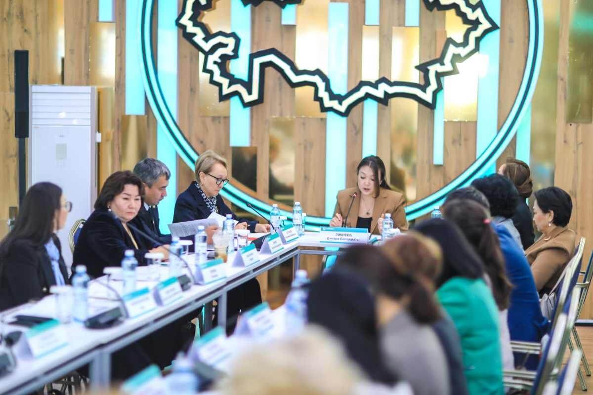 Проблему детских суицидов обсудили в партии AMANAT