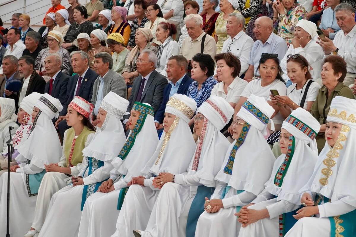 День пожилых людей: как в Астане заботятся о старшем поколении