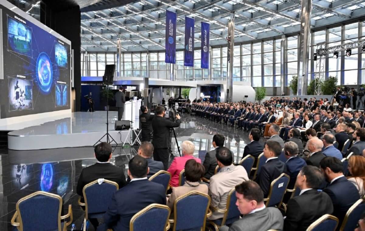 Международный технологический форум Digital Bridge 2025 начался в Астане