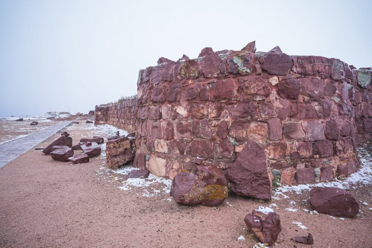 Активисты “Жастар Рухы” провели акцию в комплексе Акыртас