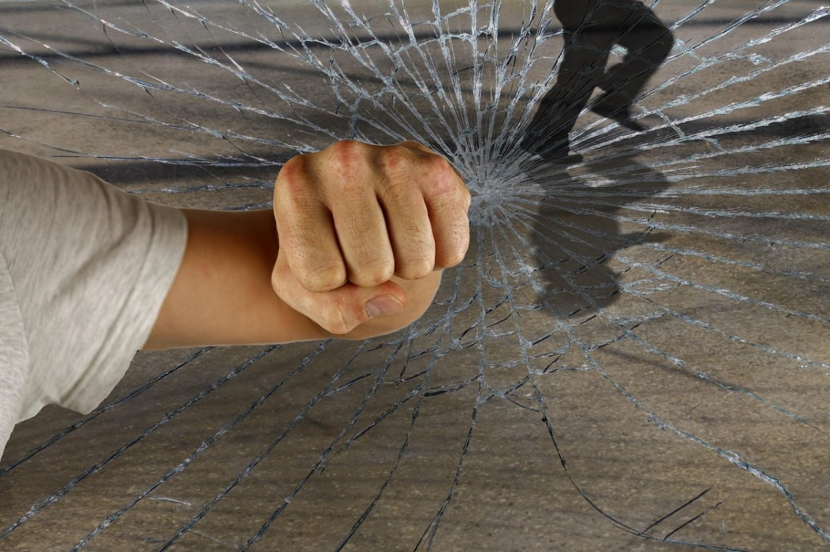 Драку акима и фельдшера прокомментировали в полиции Павлодарской области