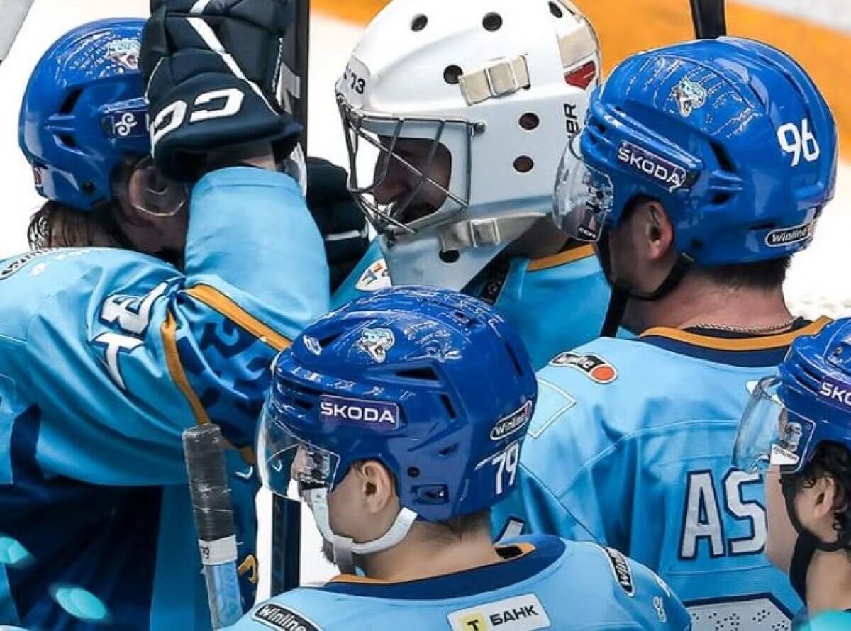 Серия буллитов решила исход матча “Барыс” - "Сибирь"