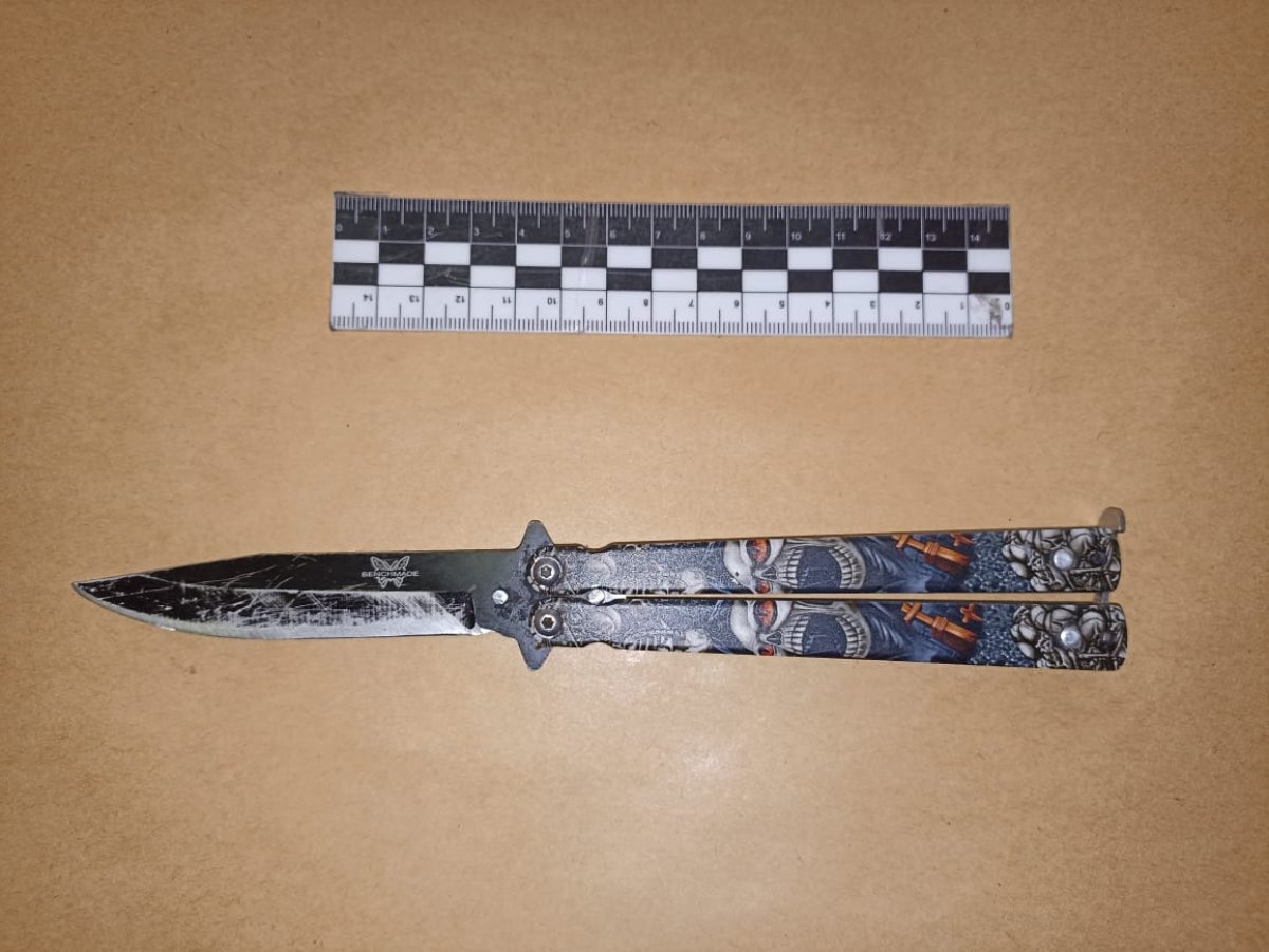 Тело девушки с ножевыми ранениями нашли на окраине города